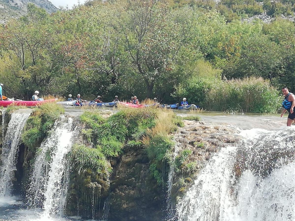Apartment Hajduk Starigrad Paklenica Eksteriør billede
