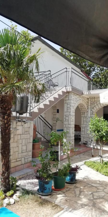 Apartment Hajduk Starigrad Paklenica Eksteriør billede