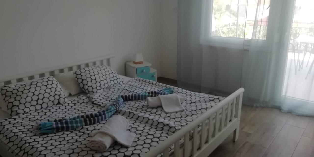 Apartment Hajduk Starigrad Paklenica Eksteriør billede