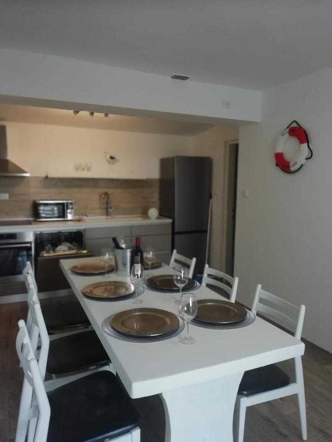 Apartment Hajduk Starigrad Paklenica Eksteriør billede
