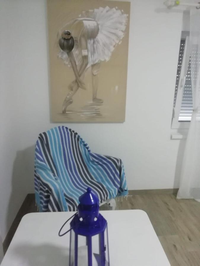 Apartment Hajduk Starigrad Paklenica Eksteriør billede