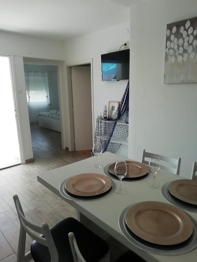 Apartment Hajduk Starigrad Paklenica Eksteriør billede