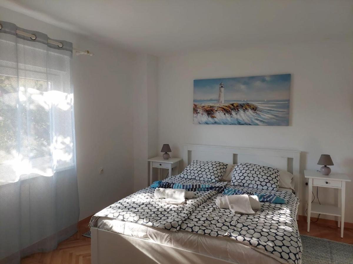 Apartment Hajduk Starigrad Paklenica Eksteriør billede